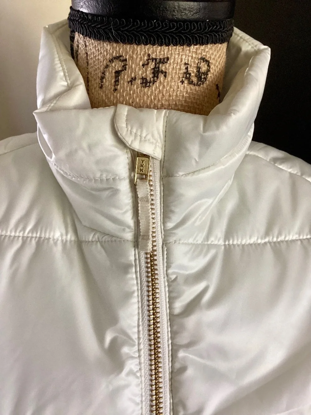 J. CREW Women’s Ivory Puffer Vest Poly-Fill Full Zip with Side Pockets Size XS